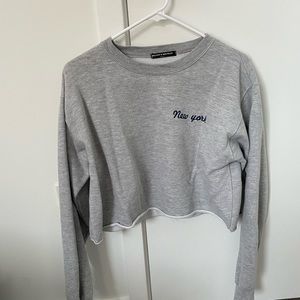 Graphic “New York” Crop Sweatshirt